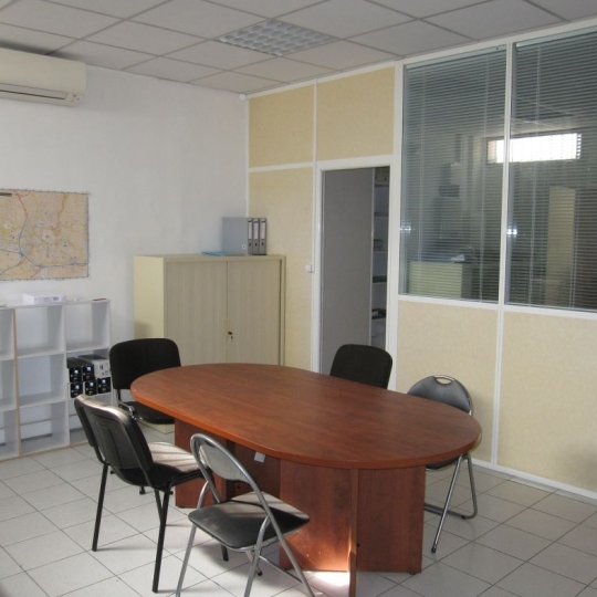  Annonces BOUCBELAIR : Local / Bureau | AIX-EN-PROVENCE (13100) | 62 m2 | 265 000 € 