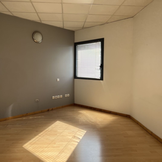  Annonces BOUCBELAIR : Local / Bureau | MARSEILLE (13013) | 68 m2 | 175 000 € 