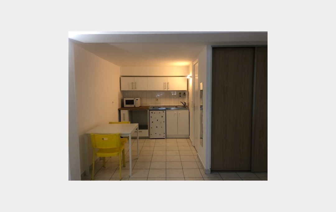 Annonces BOUCBELAIR : Appartement | MARSEILLE (13013) | 22 m2 | 480 € 