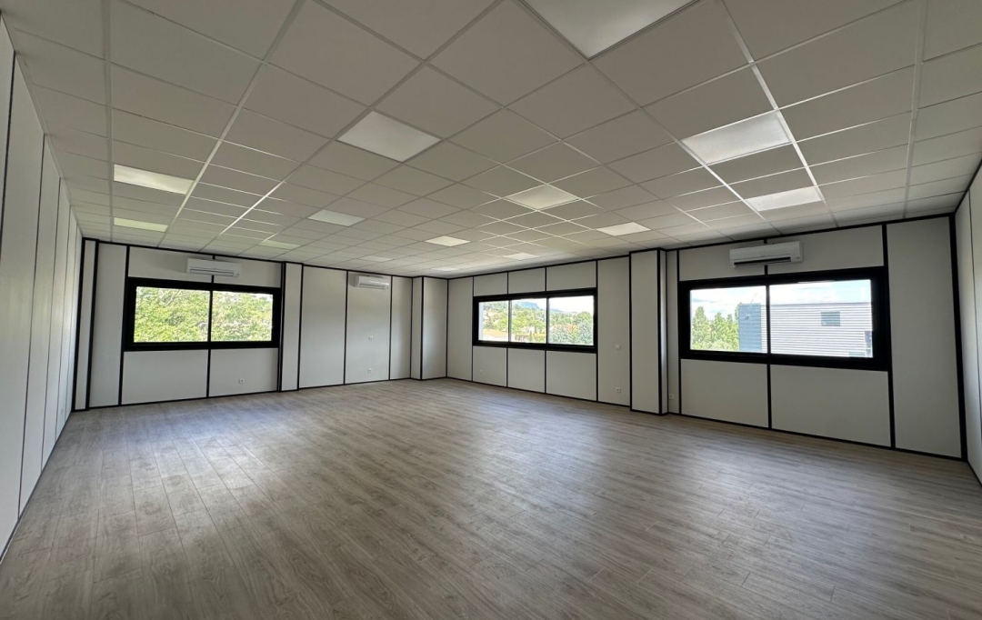 Annonces BOUCBELAIR : Office | MEYREUIL (13590) | 277 m2 | 3 079 € 